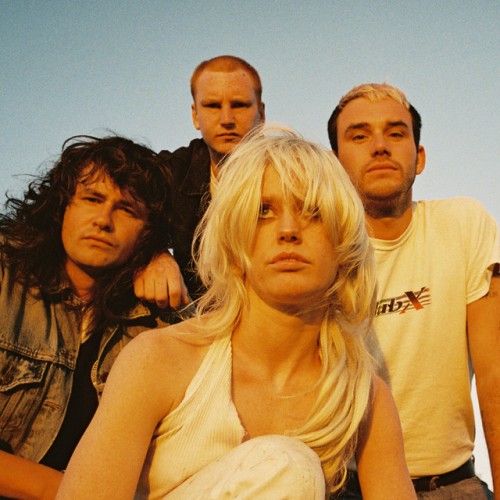 Amyl and The Sniffers