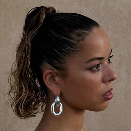 Nilüfer Yanya