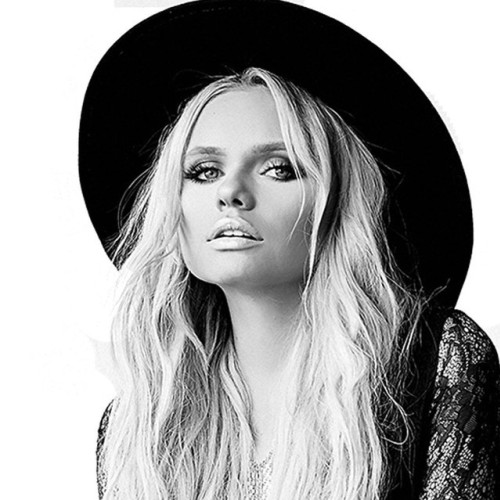 Alli Simpson