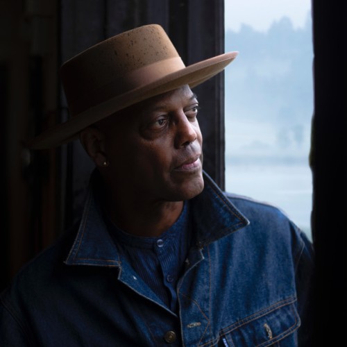 Eric Bibb