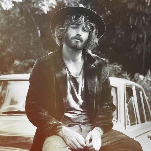 Angus Stone